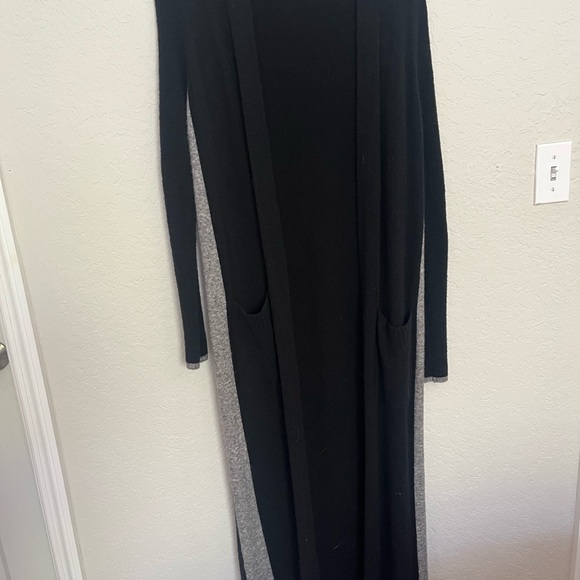Black and Gray Wool Athleta Duster- Size M - Picture 2 of 4